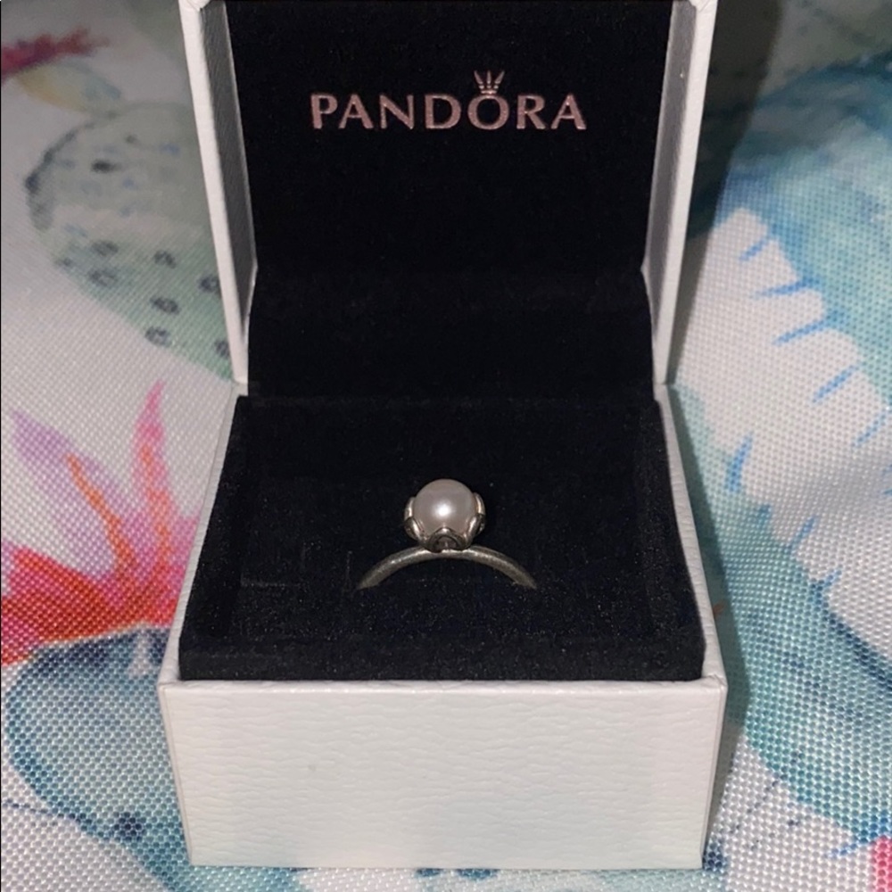 Pandora pearl ring